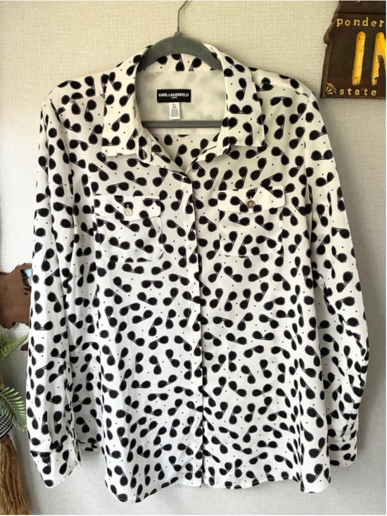 KARL LAGERFELD PARIS Tops - KARL LAGERFELD PARIS White Black Sunglasses Button Down Shirt Large